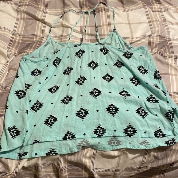 Tank top - Picture 2 of 3